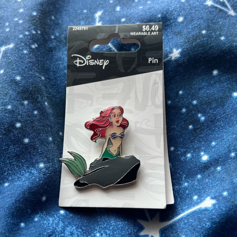 DISNEY The Little Mermaid Ariel Enamel Pin